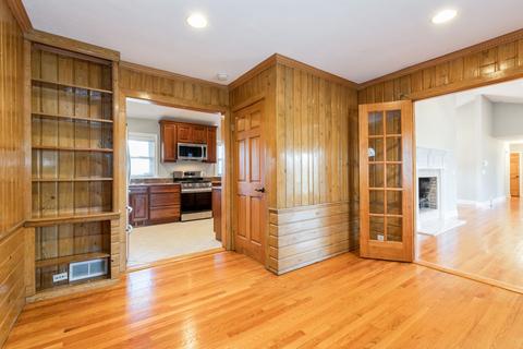 955 Glenview Rd, Glenview, IL 60025 photo 2