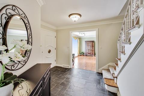 1615 Whittier Ln, Wheaton, IL 60189 photo 5