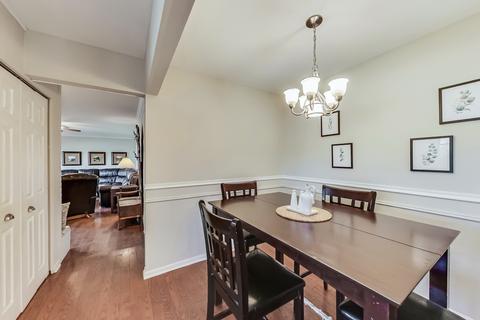 1615 Whittier Ln, Wheaton, IL 60189 photo 13