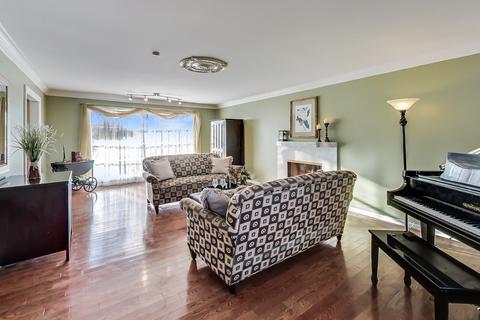1615 Whittier Ln, Wheaton, IL 60189 photo 7