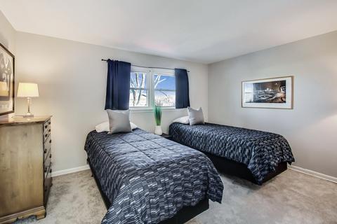 1615 Whittier Ln, Wheaton, IL 60189 photo 23