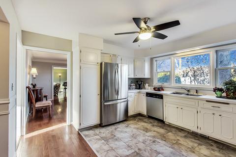 1615 Whittier Ln, Wheaton, IL 60189 photo 11