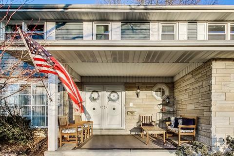 1615 Whittier Ln, Wheaton, IL 60189 photo 3