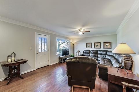 1615 Whittier Ln, Wheaton, IL 60189 photo 14