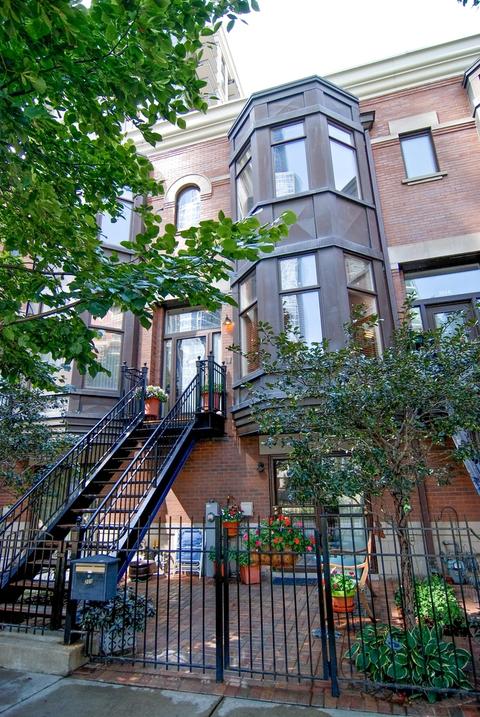 205 E 13th St, Chicago, IL 60605 photo 1