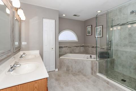 1373 Farmgate Rd, Bartlett, IL 60103 photo 23