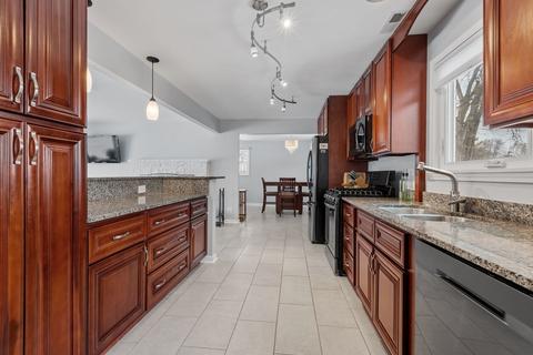 3 E 13th Pl, Lombard, IL 60148 photo 8