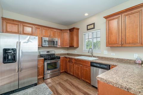 809 Briarcliff Dr, Minooka, IL 60447 photo 4