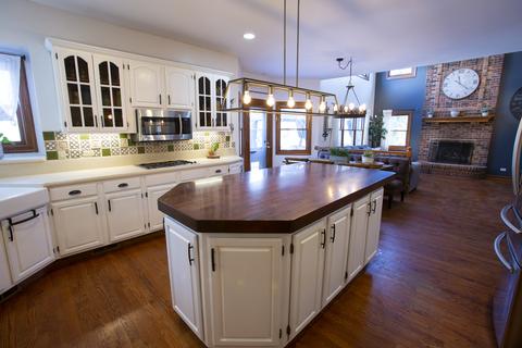 670 Timber Ridge Dr, Bartlett, IL 60103 photo 3