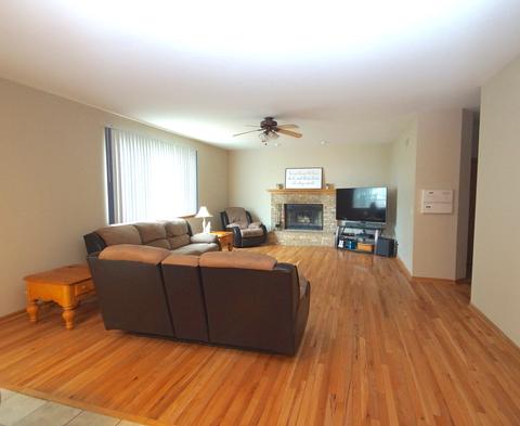 2213 Park Ridge Dr, Plainfield, IL 60586 photo 5