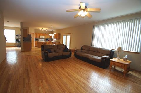 2213 Park Ridge Dr, Plainfield, IL 60586 photo 4