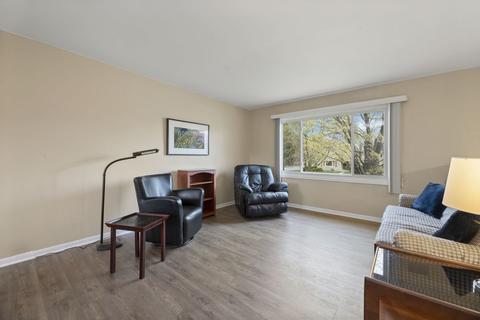 1006 E Lowden Ave, Wheaton, IL 60189 photo 3