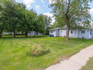 306 N Walnut St, Arrowsmith, IL 61722 photo 2