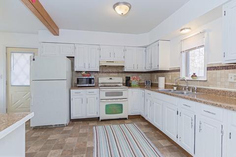 306 N Walnut St, Arrowsmith, IL 61722 photo 6