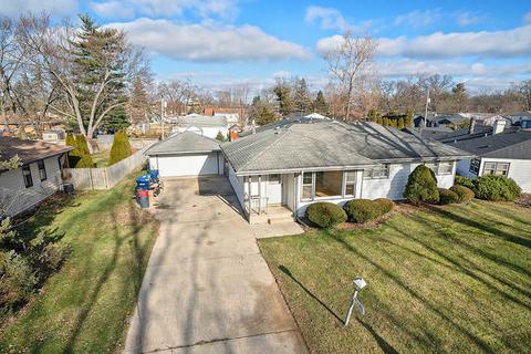 7510 W 109th Pl, Worth, IL 60482 photo 1