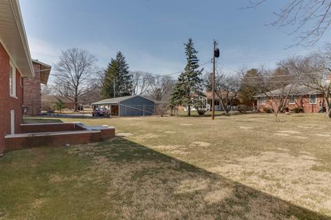 2004 E Lincoln St, Bloomington, IL 61701 photo 10