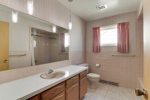 2004 E Lincoln St, Bloomington, IL 61701 photo 23