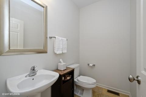 324 E 18th St, Chicago, IL 60616 photo 11