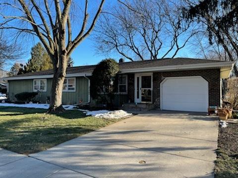 1401 Getzelman Dr, Elgin, IL 60123 photo 2