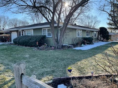 1401 Getzelman Dr, Elgin, IL 60123 photo 1