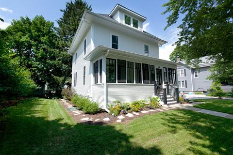 415 E Franklin Ave, Naperville, IL 60540 photo 1