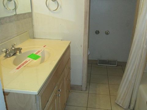 332 N Wolf Rd, Hillside, IL 60162 photo 8