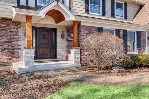 26 W130 Tomahawk Dr, Wheaton, IL 60189 photo 3