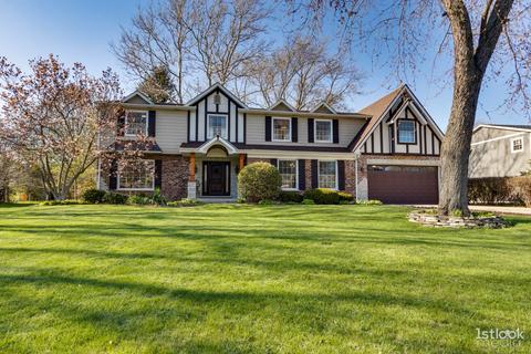 26 W130 Tomahawk Dr, Wheaton, IL 60189 photo 1