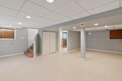 562 S 4th Ave, Des Plaines, IL 60016 photo 14
