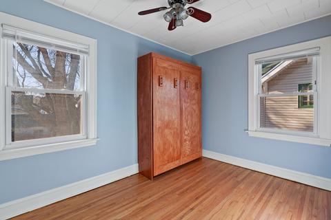 562 S 4th Ave, Des Plaines, IL 60016 photo 12