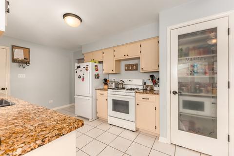 2906 Art Schultz Dr, Plainfield, IL 60586 photo 8