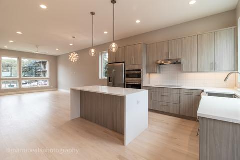 1345 E Marquette Rd, Chicago, IL 60637 photo 4