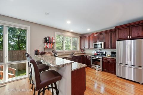 81 Legacy Ln, Wheeling, IL 60090 photo 4