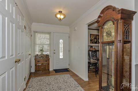 1115 Front Royal Ct, Mchenry, IL 60050 photo 2