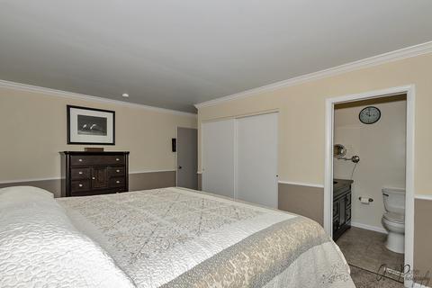 1115 Front Royal Ct, Mchenry, IL 60050 photo 22