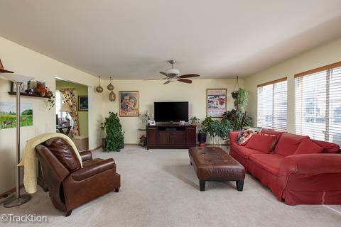 608 Brita Trl, Minooka, IL 60447 photo 9