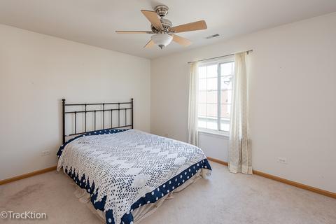 608 Brita Trl, Minooka, IL 60447 photo 15