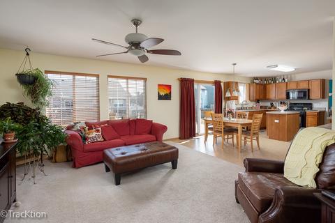 608 Brita Trl, Minooka, IL 60447 photo 11