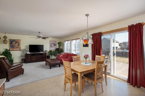 608 Brita Trl, Minooka, IL 60447 photo 8