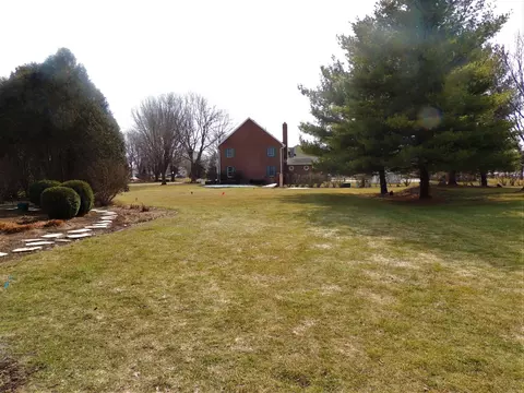 2 Park Ave, Peru, IL 61354 photo 7