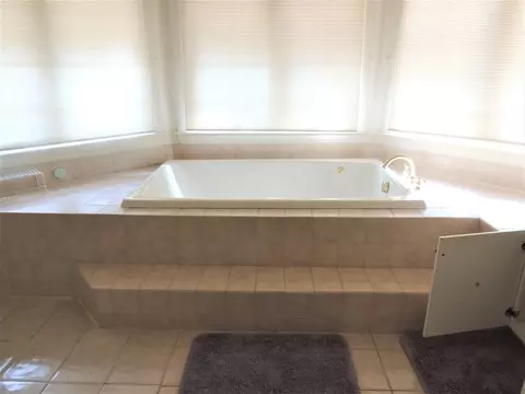 2 Park Ave, Peru, IL 61354 photo 39