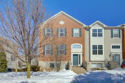 201 Comstock Dr, Elgin, IL 60124 photo 1