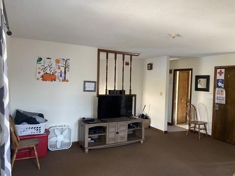 608 E 7th St, Dixon, IL 61021 photo 2
