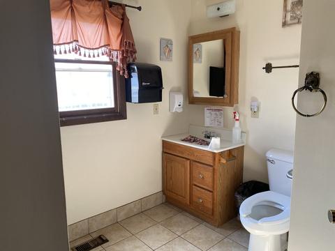608 E 7th St, Dixon, IL 61021 photo 9