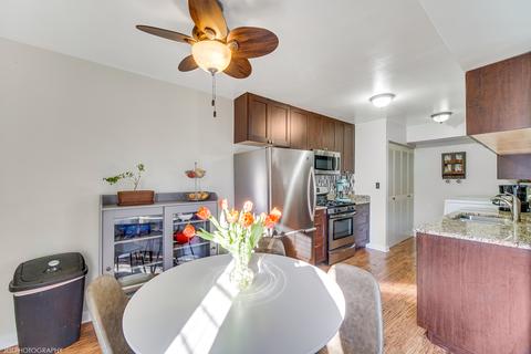 1684 Valley Forge Ct #B, Wheaton, IL 60189 photo 8