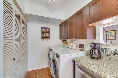 1684 Valley Forge Ct #B, Wheaton, IL 60189 photo 10