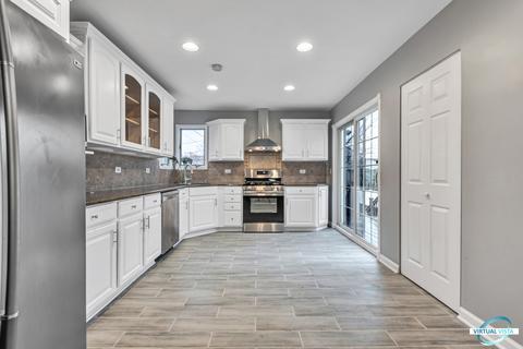 521 N Maple St, Mount Prospect, IL 60056 photo 6
