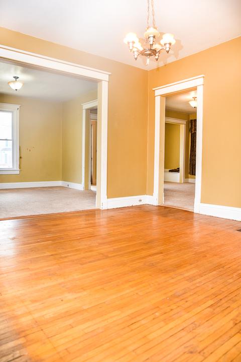 1303 W 3rd St, Dixon, IL 61021 photo 4