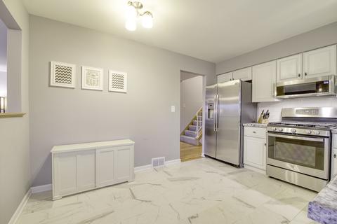 171 E Millers Rd, Des Plaines, IL 60016 photo 9