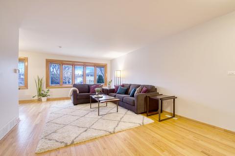 171 E Millers Rd, Des Plaines, IL 60016 photo 3